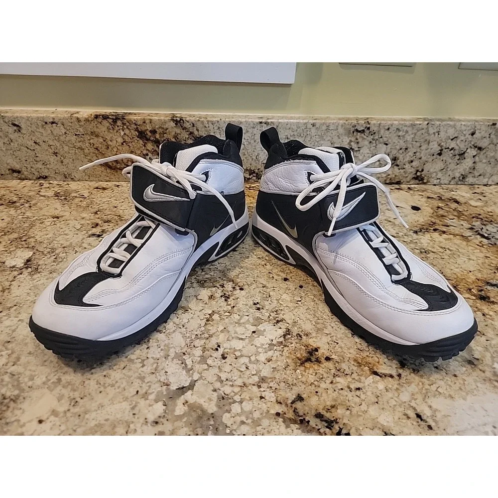 Vintage Y2K Nike Zoom Turf Training Style 821015-103 2000 Manufactured Date 12.5